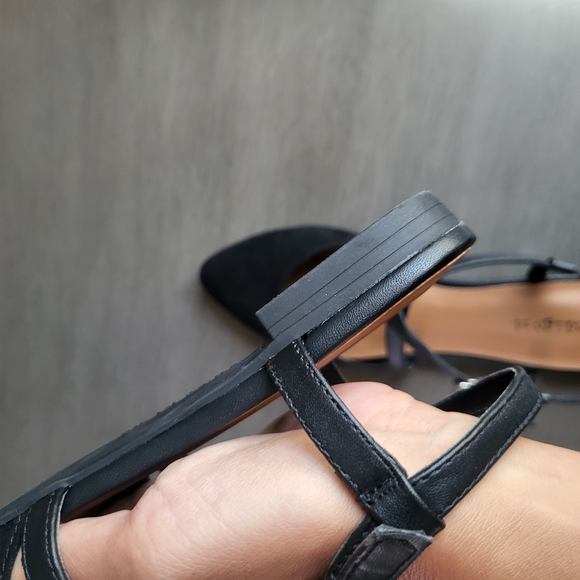 Never Worn Indigo Black Women's Flats - Picture 9 of 11